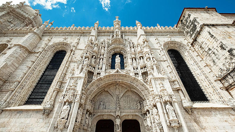 Front view from the bottom on the Mosteiro dos Jerónimos.