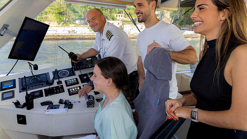 FRS Portugal daycruise family on the bridge of the MS Hanseblick